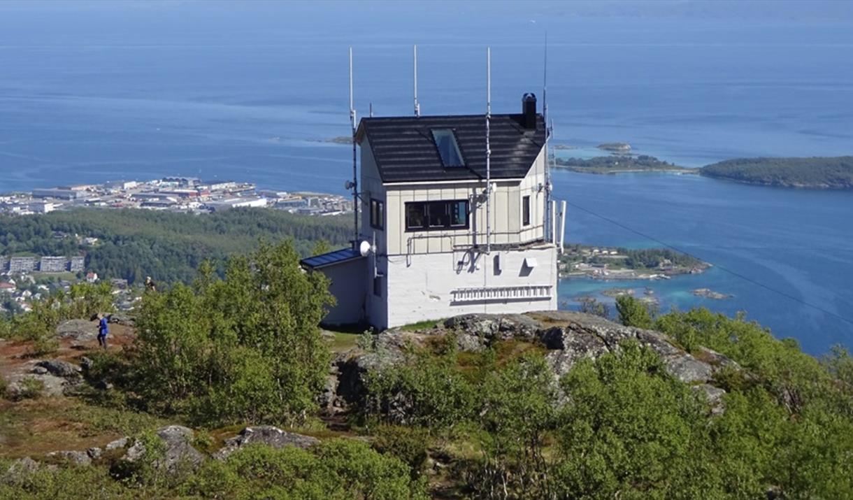 Søndagskafé på Maistua