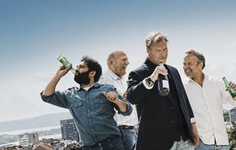 Et glass til Riksteatret