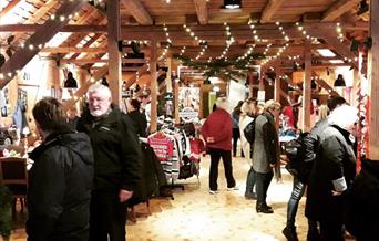 Julemarked på Låven
